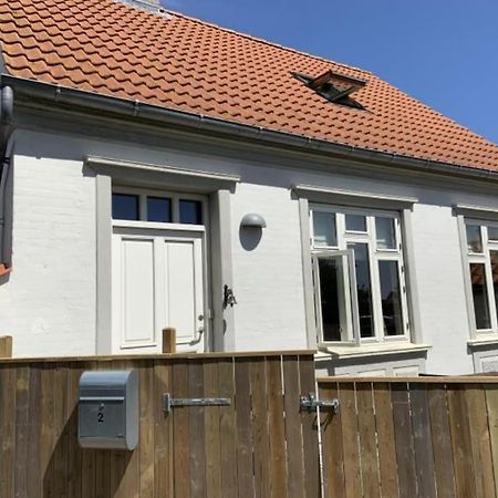 Skont Feriehus Midt I Marstal. Villa Buitenkant foto
