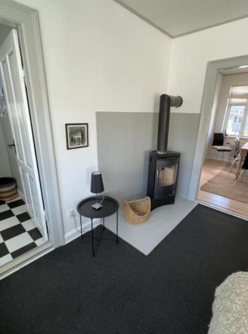 Skont Feriehus Midt I Marstal. Villa Buitenkant foto